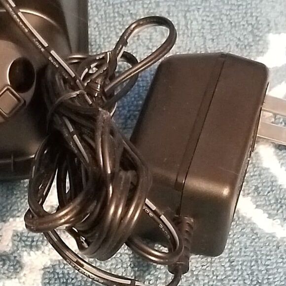 Uniden dect 6.0 digital answering machine base unit with power supply dect1480 - Picture 6 of 9